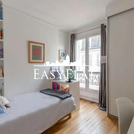 Fully-equipped Family Apartment, Batignolles, By Easyflat Parigi